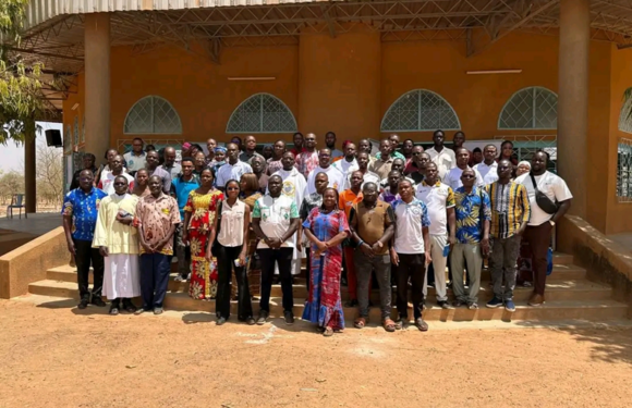 CDC/NDS : Le personnel du Centre Diocésain de Communication et de l’OCADES Caritas Burkina à Ouahigouya ravive leur foi et se prépare à la montée vers Pâque.